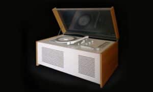 Einfach und schlicht statt protzig und übertrieben Wie reduziertes Design Klarheit verschafft und selbsterklärend Maßstäbe setzt