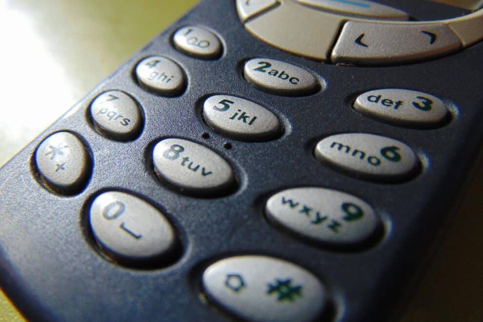 <span class="entry-title-primary">Nokia reanimiert seinen unkaputtbaren ‘Knochen’</span> <span class="entry-subtitle">Willkommen zurück!</span>