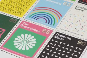 Legendäre Post-Punk und Post-Rock-Alben Sie werden zu Briefmarken im Stil der Schweizer Moderne