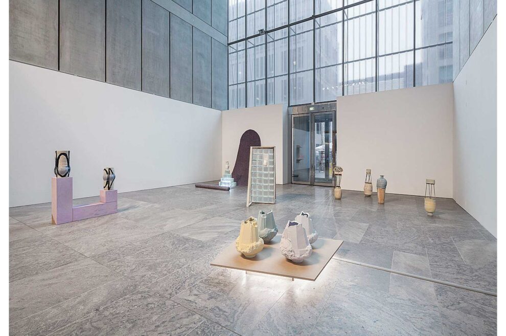 Sarah Pschorn First Contact, 2018 Ausstellungsansicht Museum der Bildenden Künste Leipzig Foto: Jakob Adolphi