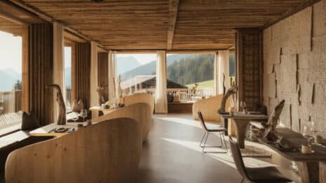 Eriro Alpine Hotel